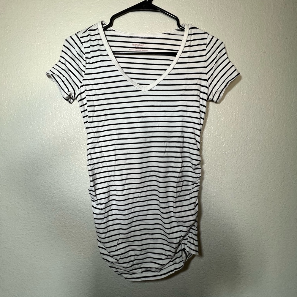 Motherhood Maternity V Neck Shirt | Size XS